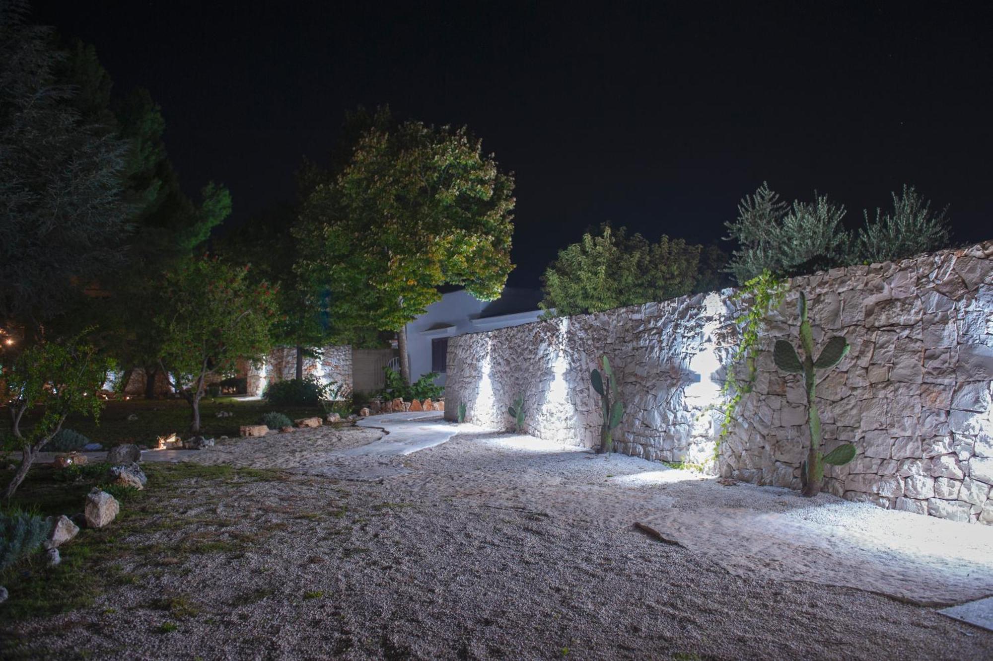 Dimora Il Mandorlo Hotel Ostuni Bagian luar foto