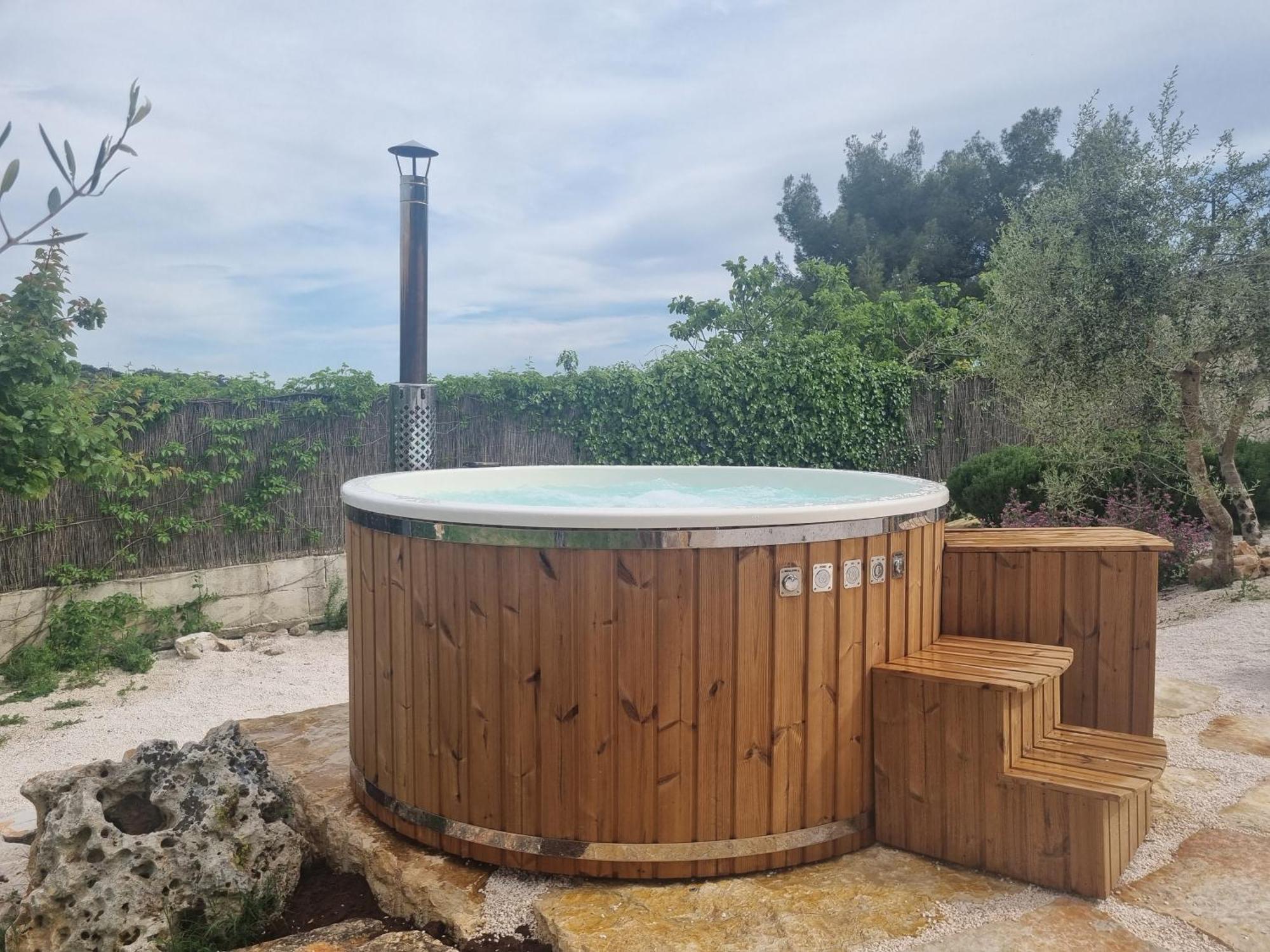 Dimora Il Mandorlo Hotel Ostuni Bagian luar foto